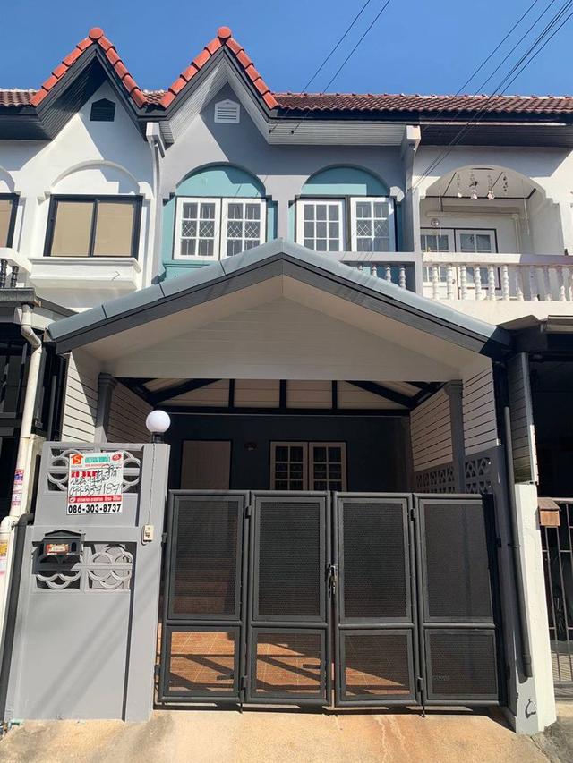 ให้เช่าบ้าน 2 ชั้น เนื้อที่ 17 ตรว.  หมู่บ้านรามอินทราวิลเลจ 2 ถนนรามอินทรา 117 ( ถนนเจริญพัฒนา 6 )แขวงบางชัน เขตมีนบุรี จังหวัดกรุงเทพมหานคร 1