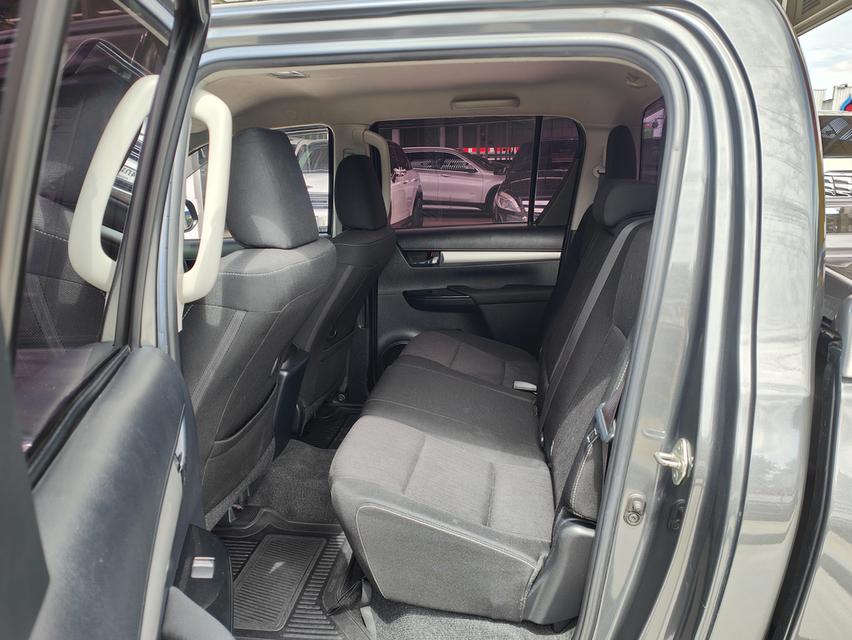 Toyota Revo 2.4 Mid Prerunner D-Cab AT  10