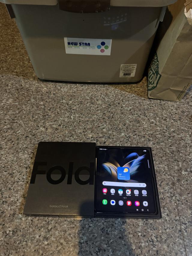 ขายๆๆๆถูกSamsungFold4สีใหม่หายาก GrayGreen 256กิ๊กยกกล่องสูนTrueสภาพสวยการใช้งานดีเยี่ยมทุกๆฟังชั่นเครื่องรีสโตได้ตลอดไม่มีติดแอคเค้าใดๆคับ ( จอขาวจั๊