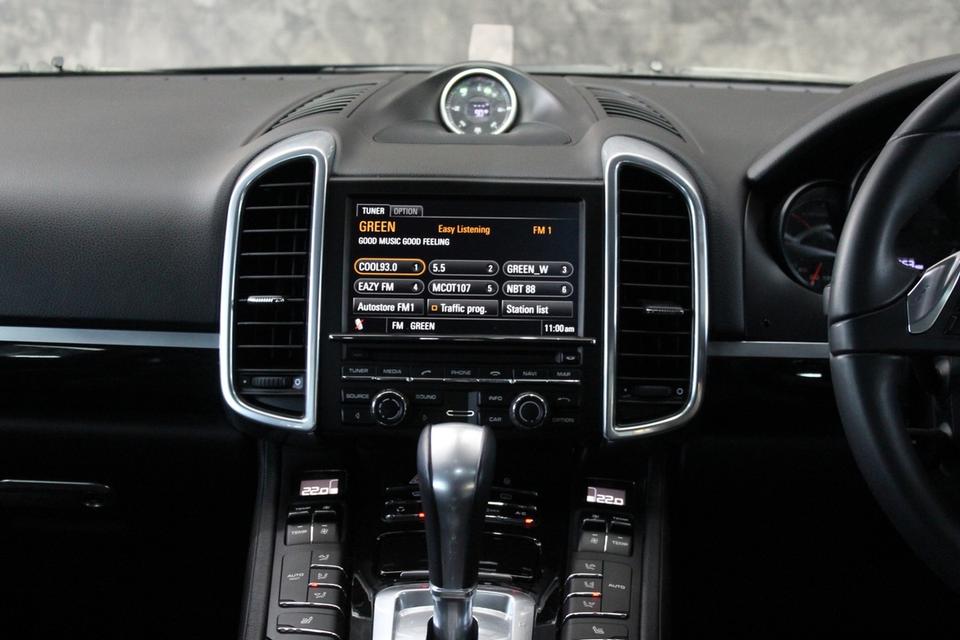 รหัสรถ JRS938 เข้าใหม่สวยจัด กับ Porsche Cayenne Hybrid 2013  15