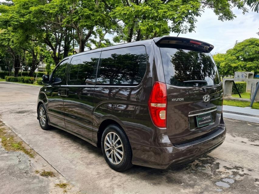 ลดราคาเหลือเพียง!! ปี2019 HYUNDAI H1 ELLITE TOP มือเดียวออกห้าง รูปย่อยที่ 2