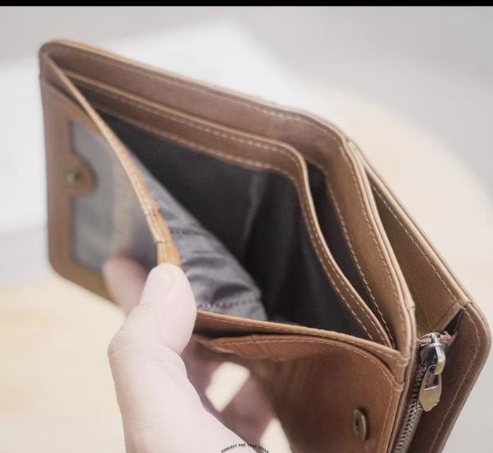 กระเป๋าสตางค์ชายหนังแท้น้ำตาล