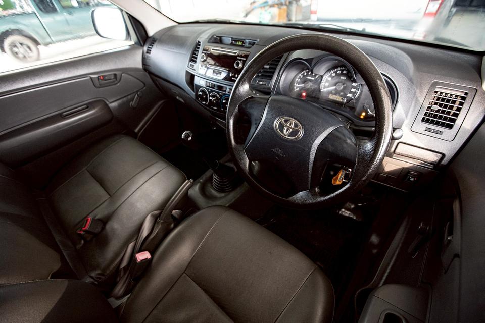 TOYOTA HILUX VIGO 2.7 J STANDARD CAB ปี 2015 สีเทา มือเดียว 15