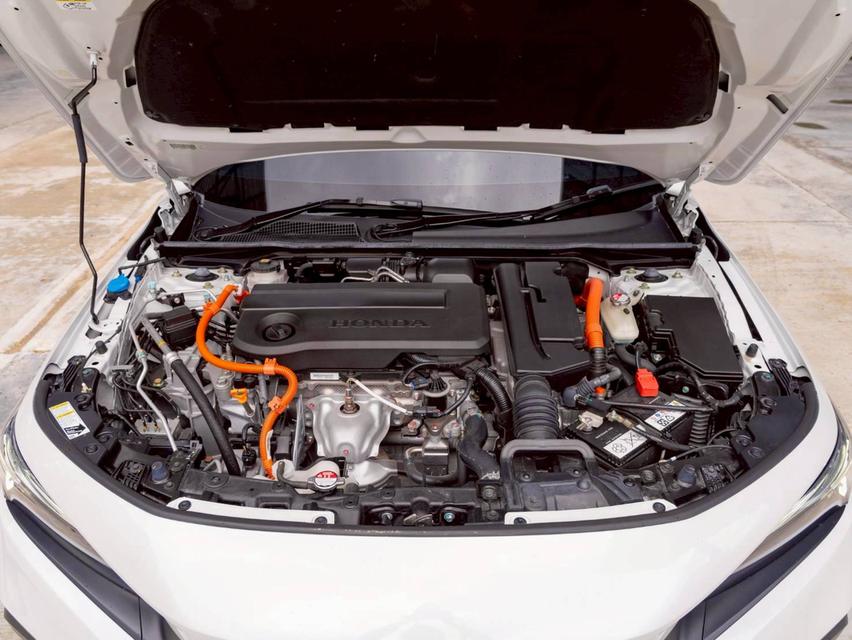 Honda civic 2.0 e:Hev RS ปี 2023 ไมล์วิ่ง : 15,xxx km.  รถสวย เล่มพร้อม กุญแจสำรองครบ  17