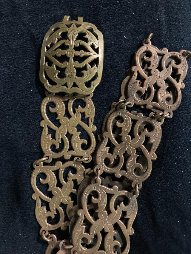 เข็มขัดทองเหลืองเก่า 3