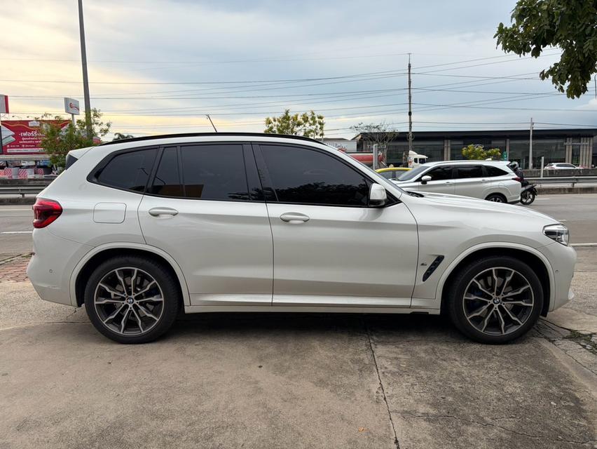 (แจ้งรหัสรถ PJP9970) 2021 BMW X3 xDrive30e M-Sport รูปย่อยที่ 3