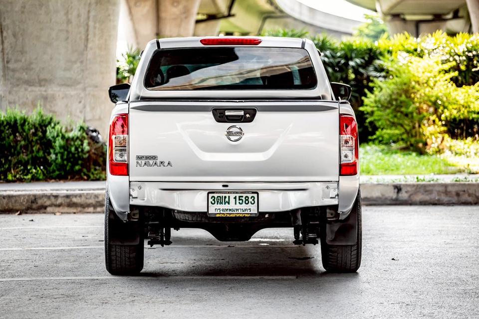 NISSAN NAVARA NP300 2.5 CALIBRE KING CAB ปี 2015 สีเทา 7
