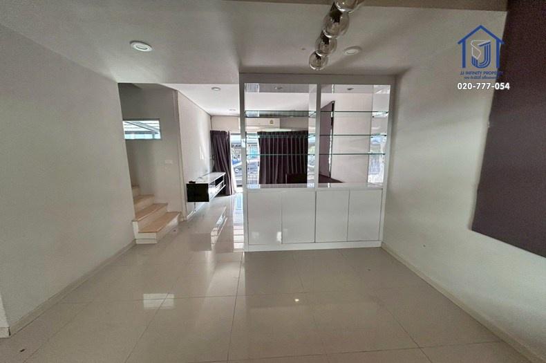 ขายและให้เช่าทาวน์โฮม 2 ชั้น พฤกษาวิลล์ 64 หลังมุม ถนนสายไหม ใกล้ทางด่วนรามอินทราอาจณรงค์ 7