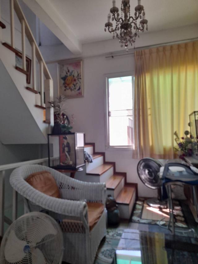 ตึกแถว 2 ชั้นครึ่ง เขตพระนคร ใกล้ถนนข้าวสาร 3