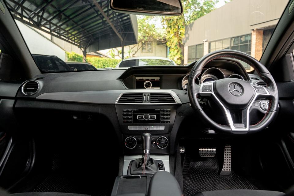 Mercedes-Benz C180 Coupe AMG Sport plus ปี 2012 📌𝐁𝐄𝐍𝐙 𝐂𝟏𝟖𝟎 เข้าใหม่! เบาะดำ Belt แดง ราคาเร้าใจ 7 แสนบาท❤️‍🔥 3