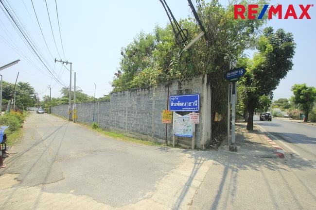 ที่ดินพุทธมณฑลสาย2 พรานนก สาย4 พระเทพตัดใหม่ หมู่บ้านสินพัฒนาธานี ที่ดินสร้างบ้านถมแล้ว แปลงมุมสวย 100วา เดินทางสะดวกได้หลายเส้นทาง 10