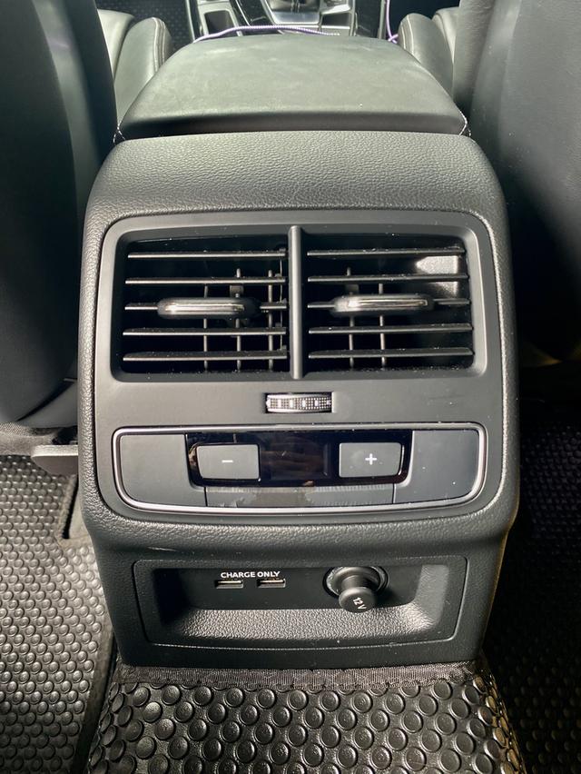 Audi A4 Avant 45tfsi Quattro Icon Black 15
