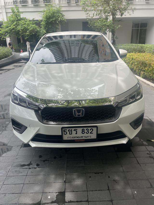 รถยนต์ Honda City Hatchback e:hev 2024