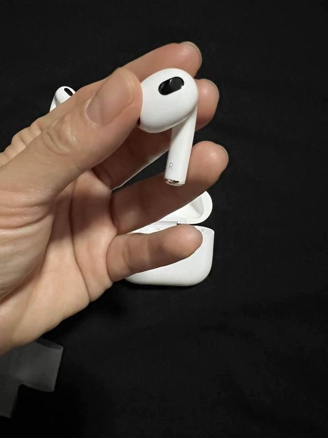 หูฟัง AirPods Gen3 สภาพไร้รอย