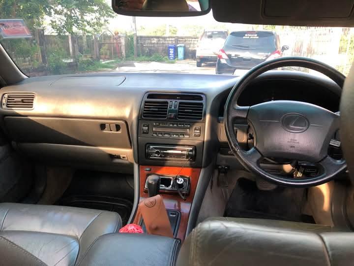 ขายราคาถูก Lexus LS 400 11