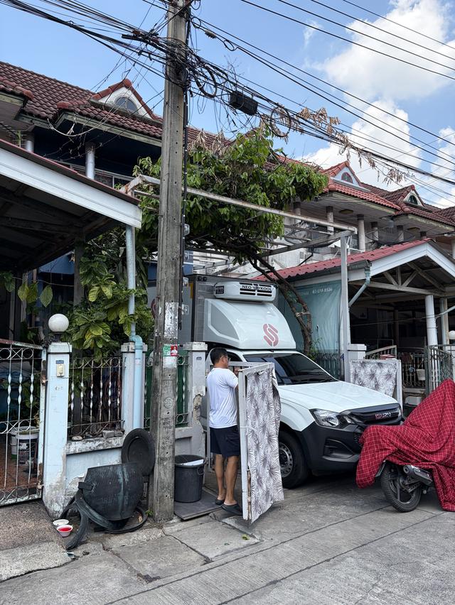 บ้านทาวน์เฮ้าส์ หมู่บ้านพูนสินธานี 1 เคหะร่วมเกล้า 64 3