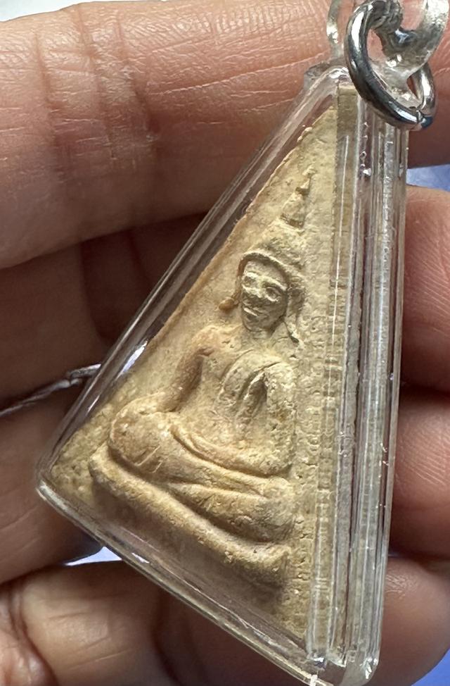 พระผงนางพญายุคต้น พิมพ์ใหญ่ ฝังตะกรุด หลวงปู่เส็ง จันทรังสี วัดบางนา ปทุมธานี รูปย่อยที่ 3