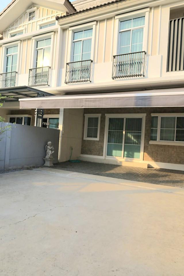 ให้เช่าทาวน์โฮมส์ 2 ชั้น 3ห้องนอน 3ห้องน้ำ ทำเลดีมากตรงข้ามเมกา อิเกีย บางนา 14