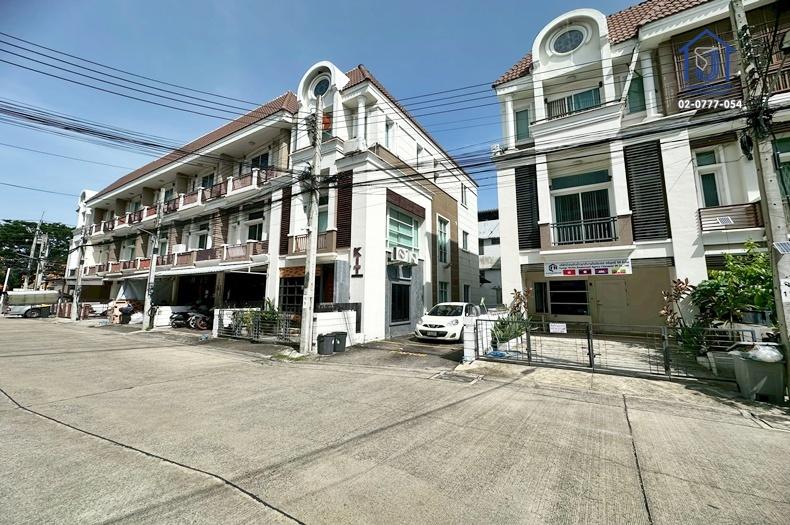 ขายโฮมออฟฟิศ 3 ชั้น พรีเมี่ยม เพลส เอกมัย-รามอินทรา ถนนนวลจันทร์  ใกล้ทางด่วนรามอินทรา-อาจณรงค์ หลังมุม 3