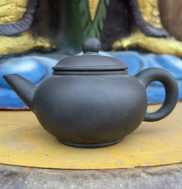 ปั้นชาอี๋ซิง Yixing teapot สีดำ ใบเล็ก ป้านชาเก่า กาน้ำชาดินเผาโบราณ