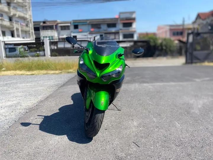 มอเตอร์ไซค์สภาพนางฟ้า Kawasaki Ninja ZX-14R