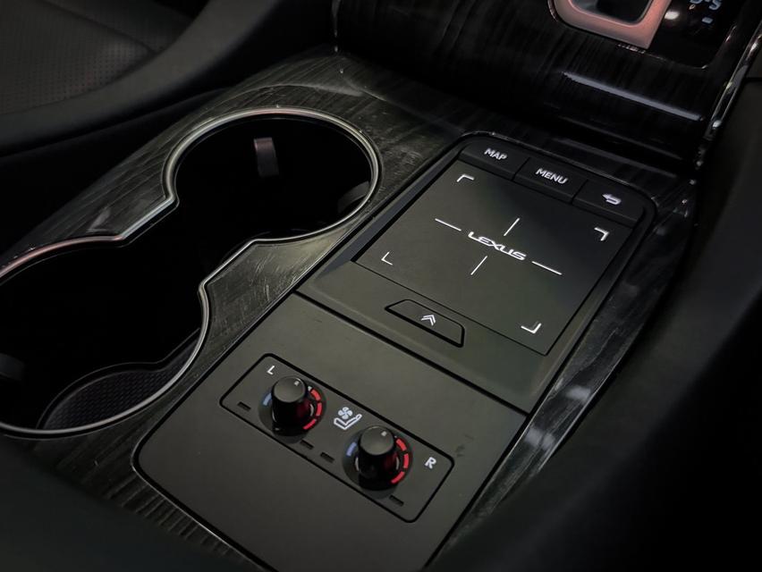 รหัสรถ MCA6666 LEXUS LM300h 7 SEATER HYBRID 4WD  ปี 2021 จด 2022 รูปที่ 11