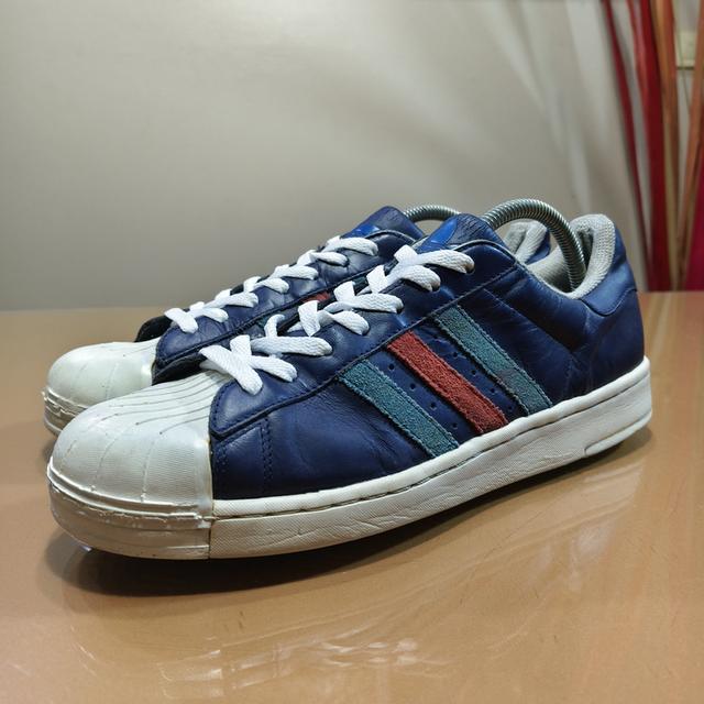 adidas gazelle silver green womens adidas Country OG Womens Lifestyle Shoes Silver White JQ5111 – Shoe Palace main image 0