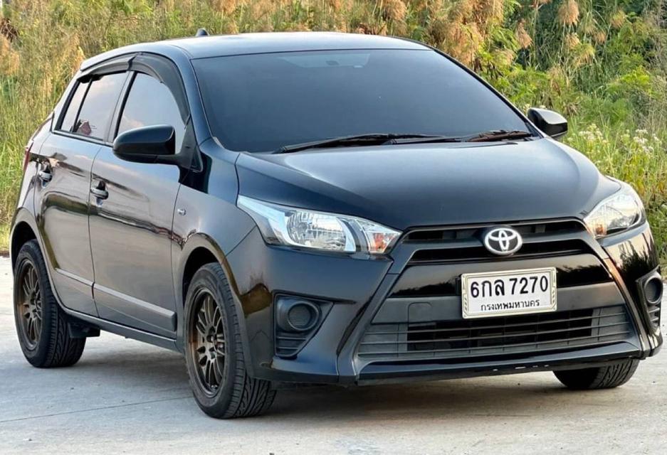 รูป Toyota Yaris 1.2J A/T ปี2017 สีดำ 2