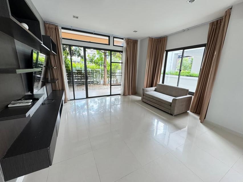 ให้เช่าบ้านเดี่ยว 2 ชั้น ธนาภิรมย์ นวนคร มาพร้อมสิ่งอำนวยความสะดวกครบครัน 10