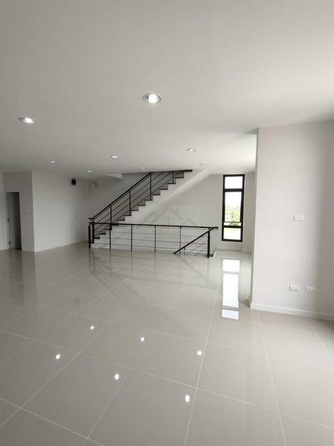 ให้เช่าโกดัง พร้อมโฮมออฟฟิศ 3 ชั้น 450 ตรม ย่านบางใหญ่ นนทบุรี ซอยกันตนา ใกล้ รพ.บางใหญ่ เหมาะทำโฮมออฟฟิศ และเก็บสินค้า  8