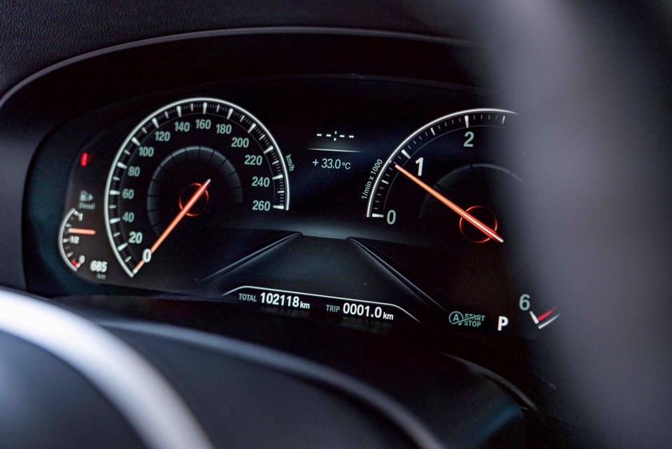 รหัสรถ NP8751 รุ่นรถ : BMW 520D M SPORTปีรถ : 2019 รูปที่ 14