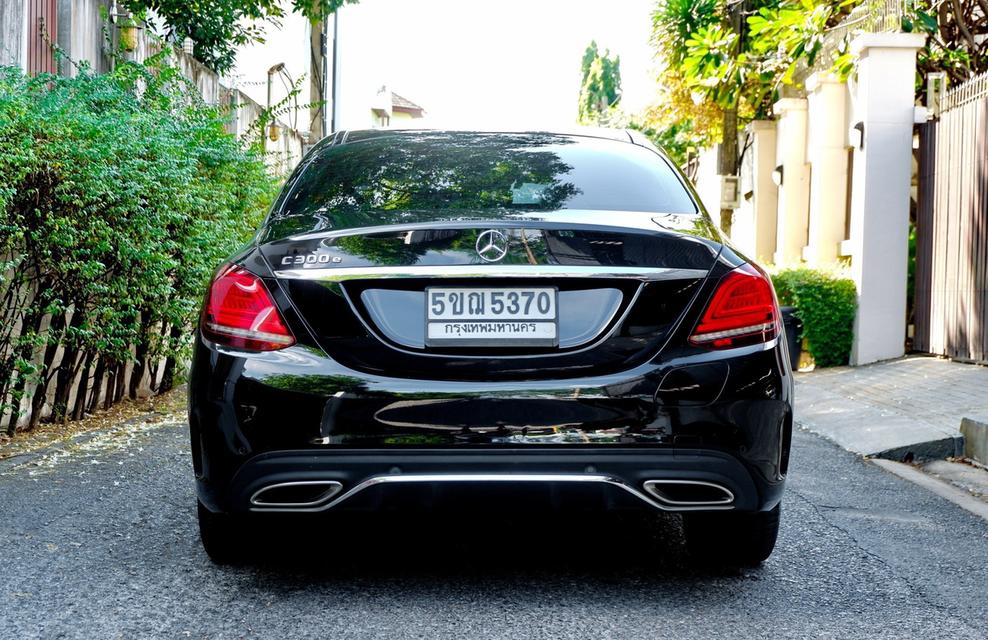 Mercedes-Benz C 300 e AMG Dynamic ปี 2019 ไมล์ 11x,xxx km 7