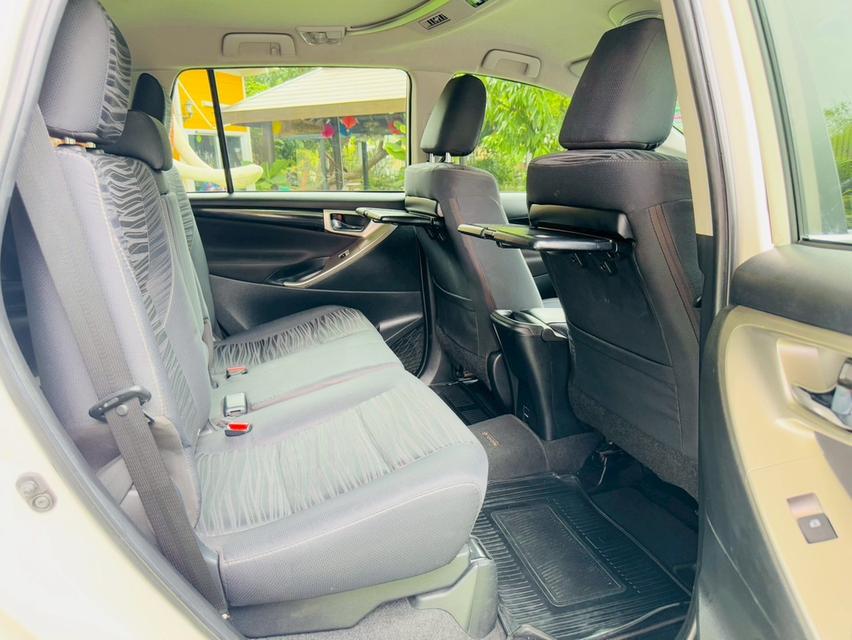 ~ TOYOTA INNOVA CRYSTA เครื่อง2.8cc. รุ่น PREMIUM AUTO ปี 2022 7