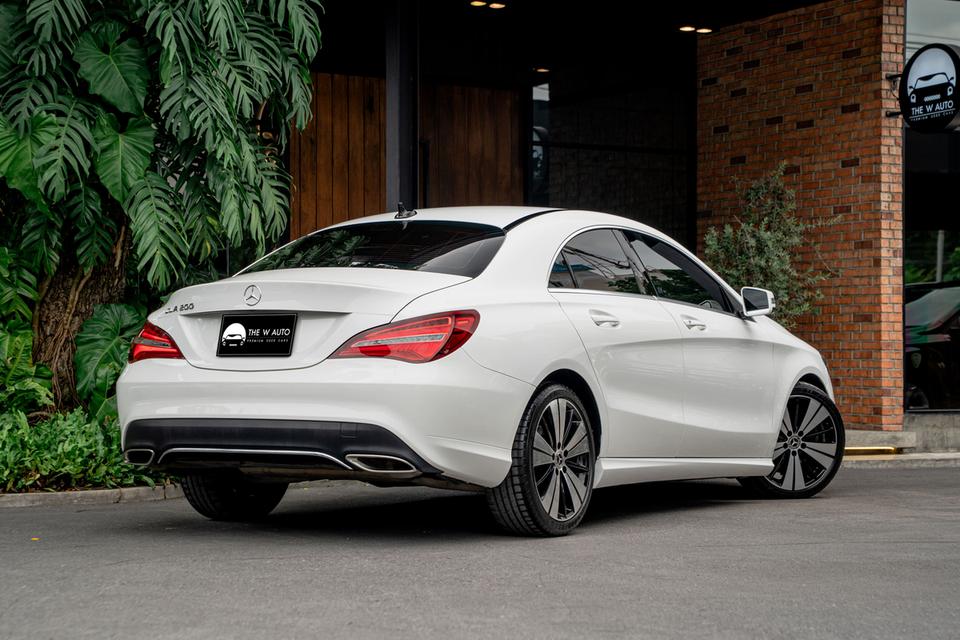 Mercedes-Benz CLA200 Urban โฉม Facelift ปี 2019
