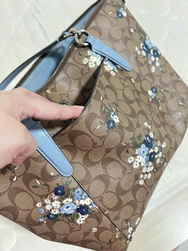 กระเป๋าสะพาย COACH F30247  4
