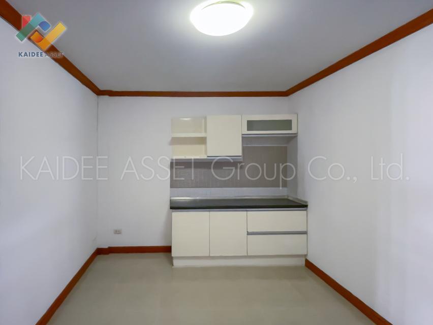 ทาวน์เฮ้าส์ ซอย นาคนิวาส 37 แยก 1-8 ถนน ลาดพร้าว 71 ขายถูก 12