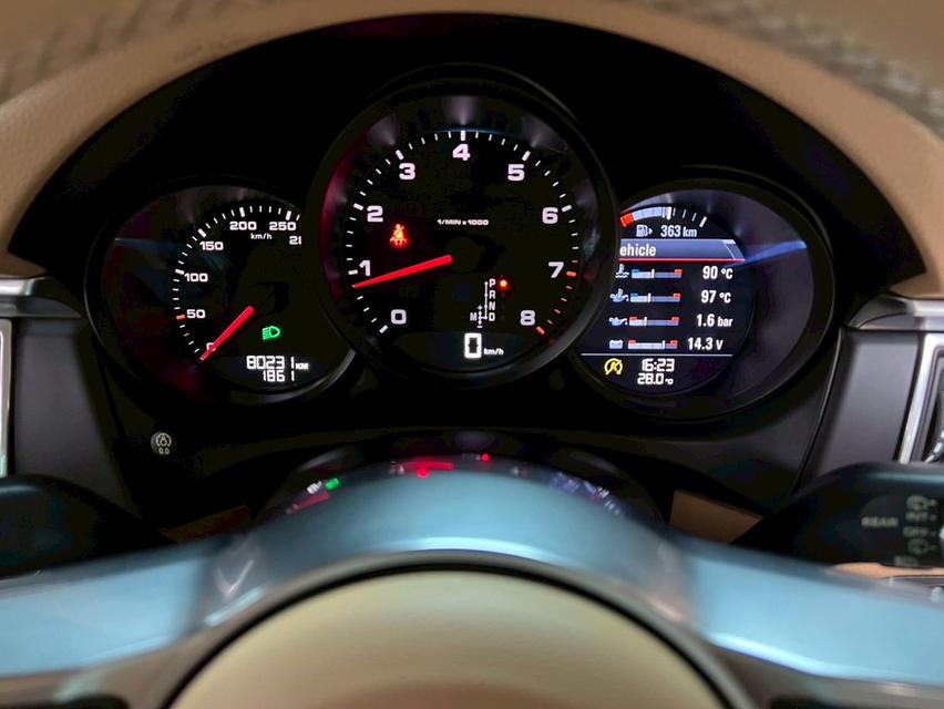Porsche MACAN 2.0 4WD SUV 6