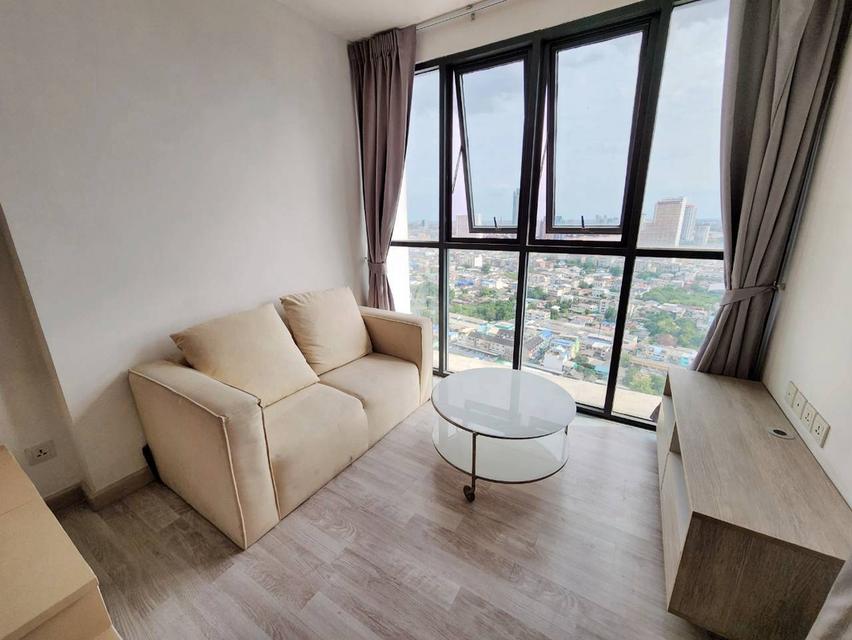 ขาย คอนโด IDEO Mobi Sathorn (ไอดีโอ โมบิ สาทร) ติด BTSกรุงธนบุรี ห้อง Duplex ชั้นสูงวิวเมือง  61.29 ตร.ม.2 ห้องนอน 2 ห้องน้ำ เพียง 7.5 ล้านบาท! 6