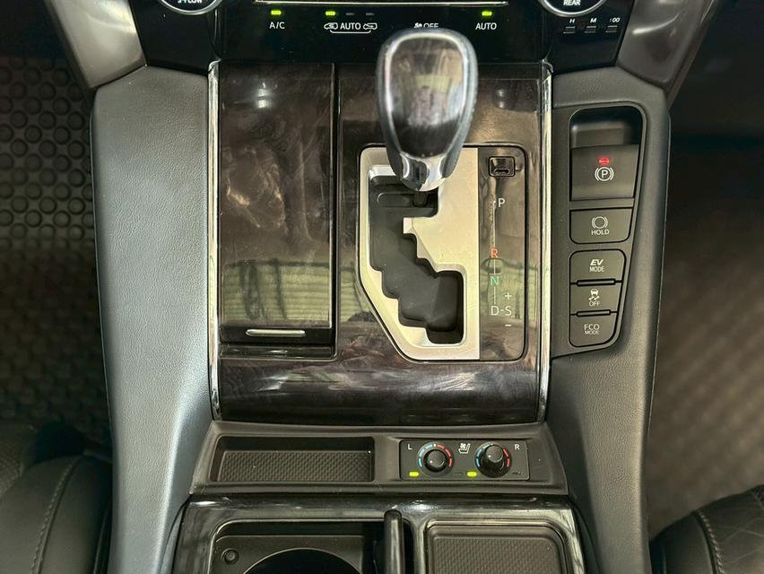 TOYOTA VELLFIRE 2.5 HYBRID ZR G 2018  15