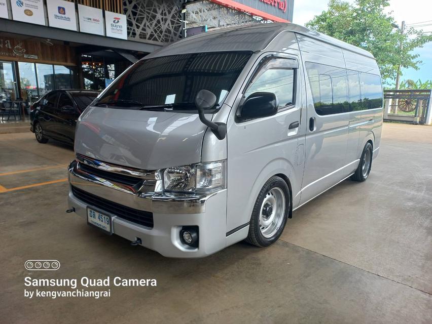 toyota commuter 3.0 auto 2014