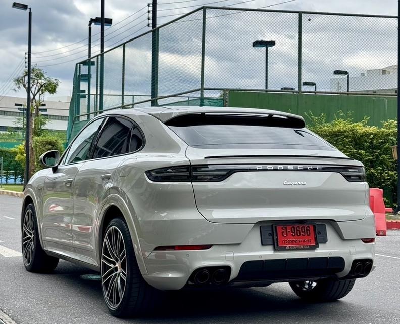Porsche Cayenne Coupe Hybrid