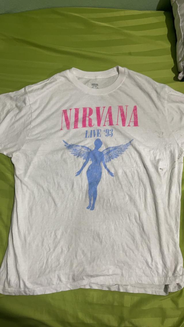 Nirvana “Live ’93” Graphic T-Shirt — เสื้อยืด Nirvana Live ’93 ลายเทวดา
