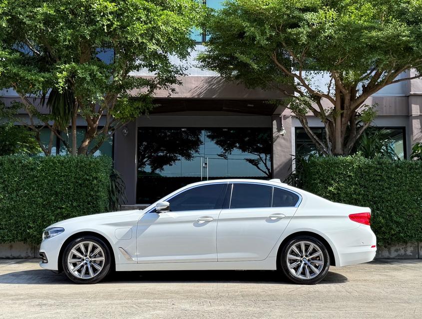 2020 BMW SERIES 5 G30 รถมือเดียวป้ายแดง รถออกศูนย์ BMW THAILAND รถวิ่งน้อยเพียง 80,000 กม เข้าศูนย์ตลอด รถไม่มีอุบัติเหตุครับ รูปที่ 5