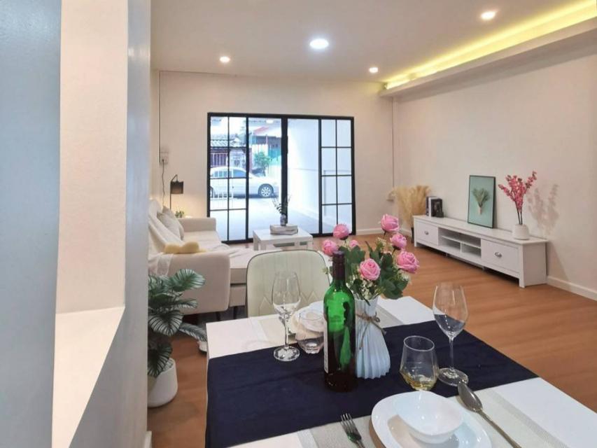 ขาย ทาวน์โฮม หมู่บ้าน​พั​ธนชัย​ สายไหม​ 34 พื้นที่ 100 ตรม. 21.2 ตร.วา 2นอน 2น้ำ รีโนเวทใหม่ พร้อมอยู่ หลังบ้านไม่ติดใคร 4