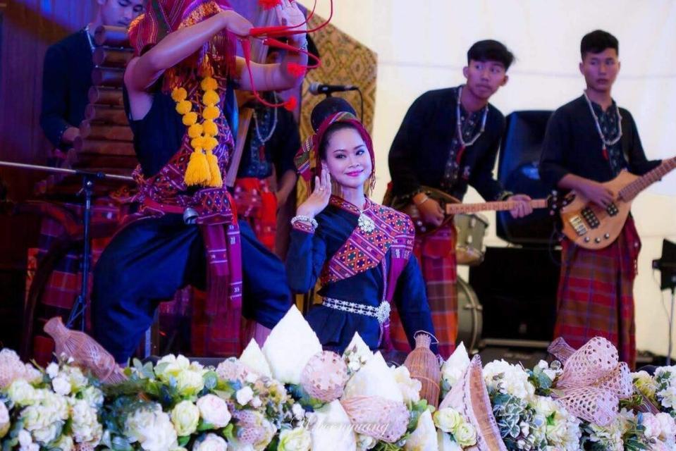 การแสดงต้อนรับแขกต่างประเทศ รำและดนตรีพื้นบ้านอีสาน รูปที่ 5