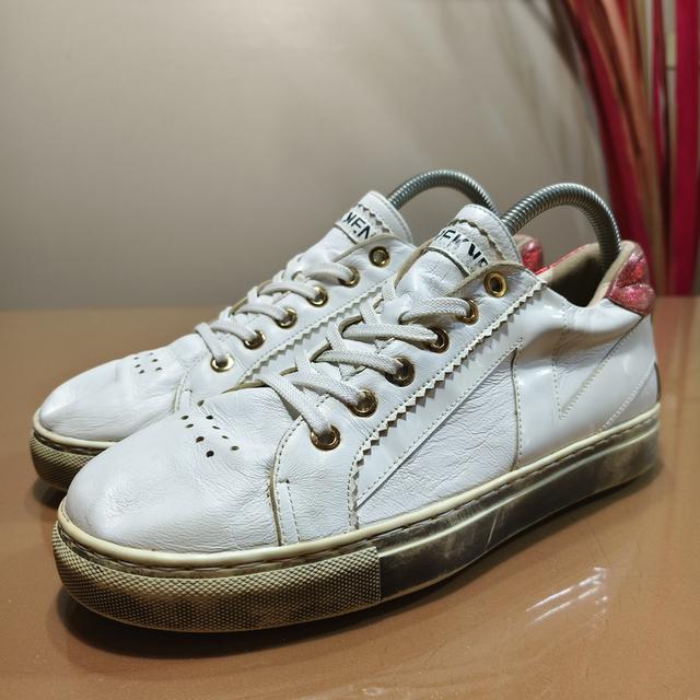 REKKENRANION RK631UnisexGenuine Leather SneakersSize. 41/26 cm⭐⭐⭐⭐ Pre-owned/ Good Condition🔥 Price : 490฿ รูปย่อยที่ 4