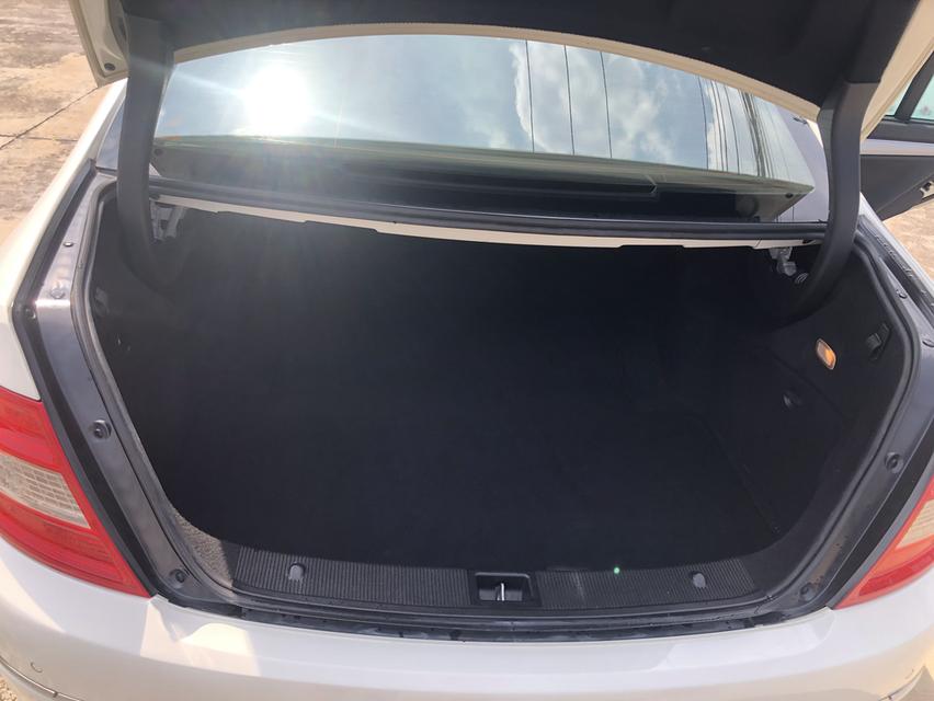 รถยนต์ Mercedes Benz c 250 รูปที่ 6