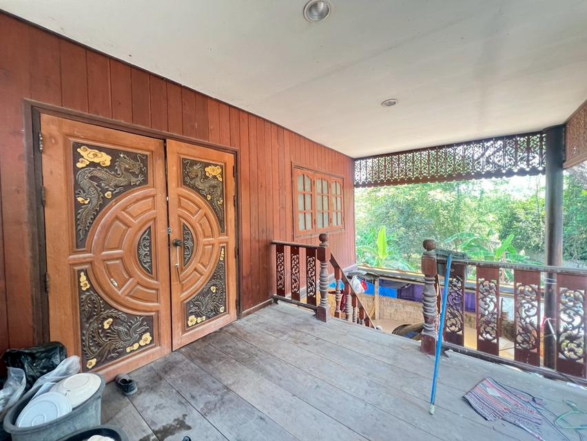 บ้านเดี่ยว 2 ชั้น 42 ตร.ว. ครึ่งปูนครึ่งไม้สัก สภาพดี จ.สิงห์บุรี 14