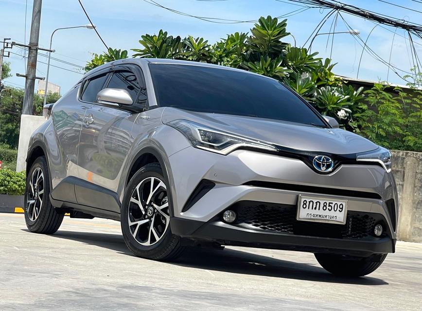 ขาย Toyota CHR 1.8Hybrid Mid ปี19