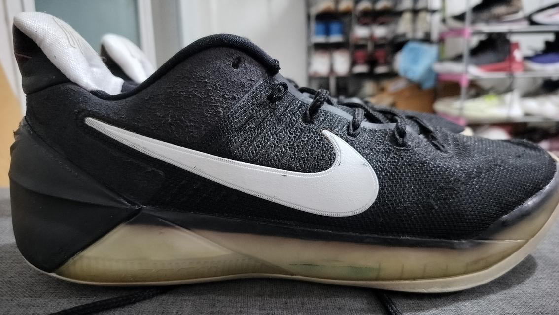 รองเท้าบาส nike kobe 42 26.5 รูปที่ 4
